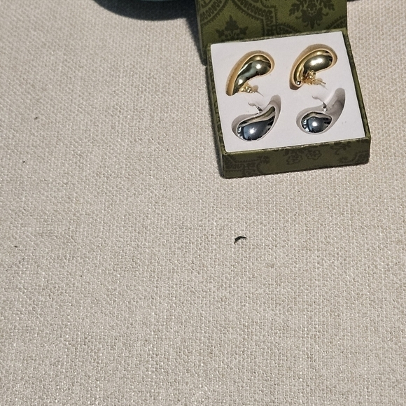 Easy Haute Women's Earrings One Size Silver and Gold - Picture 11 of 13